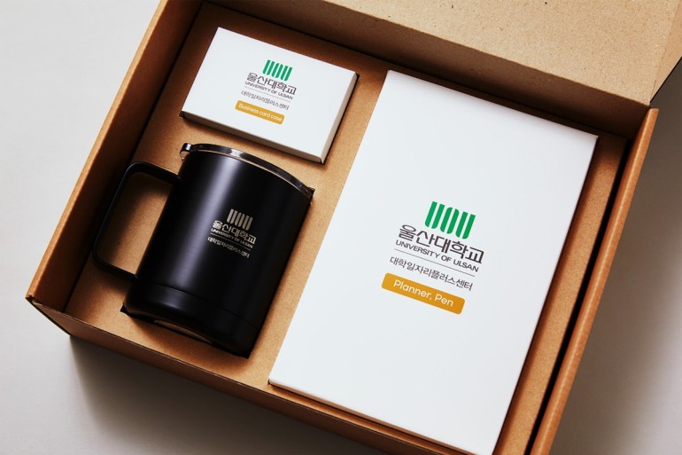 University career center kits