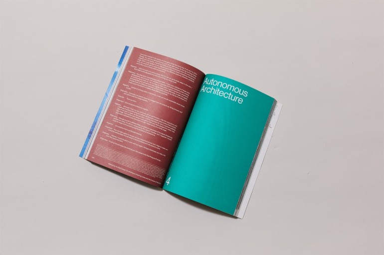 Offset photo magazine