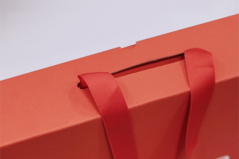 Foundation day gift box